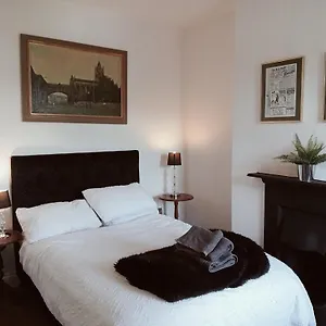  Habitación en casa particular Canal Side